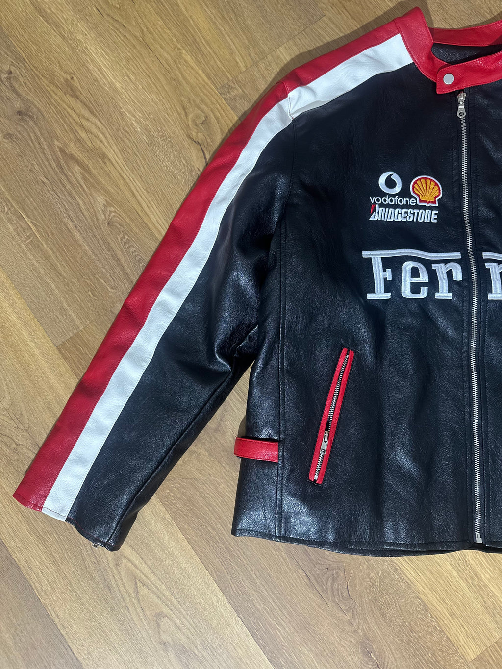 Casaco Ferrari de Couro