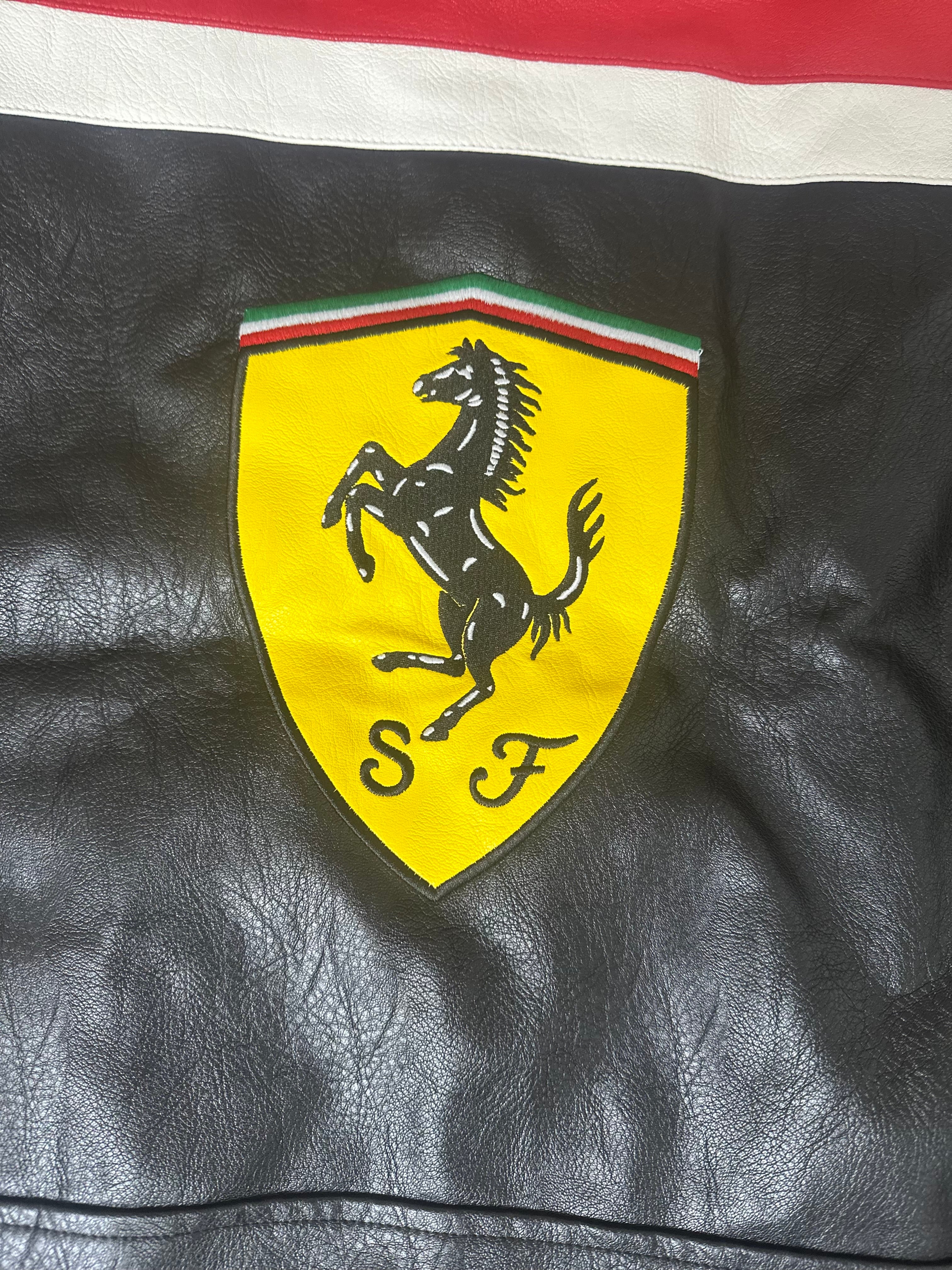 Casaco Ferrari de Couro