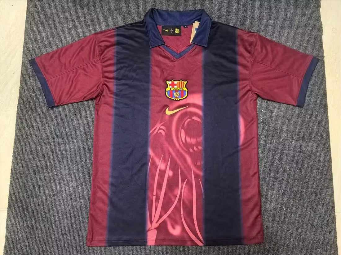 Camisola de Barcelona x Travis Scott