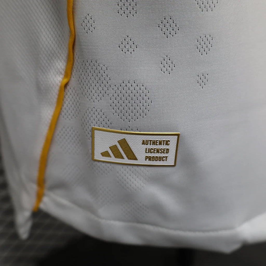 Camisola Real Madrid 25/26 (Versão Jogador)